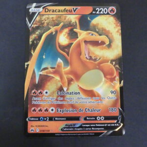 Dracaufeu V 018/159 Zénith Suprême épée et bouclier