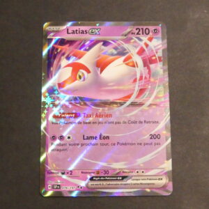 Latias ex 076/191 Etincelles Deferlantes Ecarlate et Violet