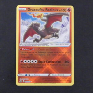 Dracaufeu Radieux 020/159 Zénith Supreme Epee et Bouclier