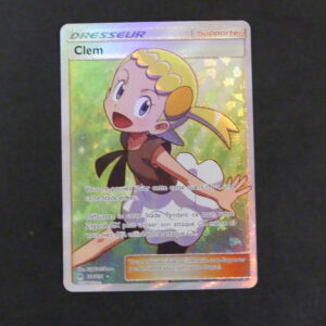Clem Dresseuse Full art 128/131 Lumière Interdite Soleil et Lune