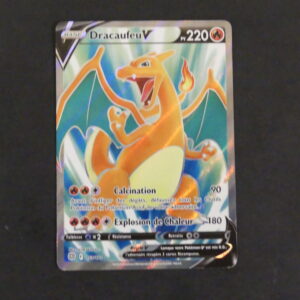 Dracaufeu V Full art 153/172 Stars Etincelantes Epée et Bouclier